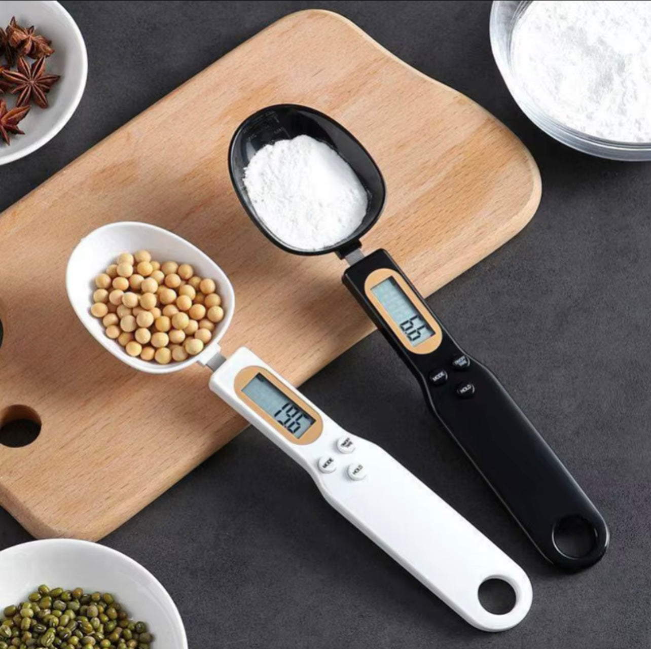 Digital spoon scale